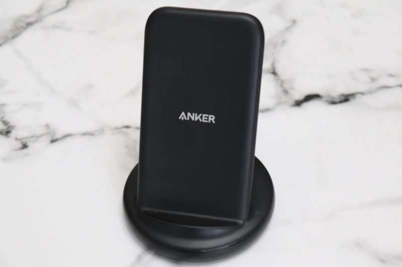 Anker PowerWave II Stand ワイヤレス充電器｜スマホを乗せるだけで充電【レビュー】