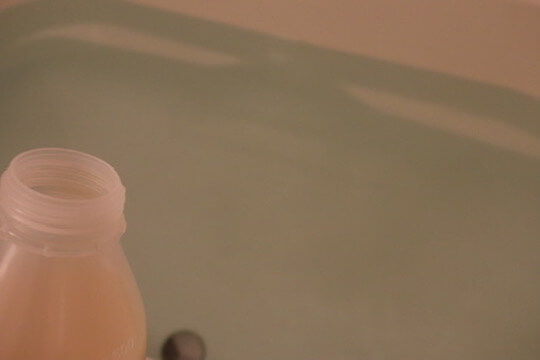 「つるぽか特濃」入浴剤をレビュー｜自宅で簡単酵素風呂ができておすすめ！成分や口コミ・効果・評判・感想・特徴は？